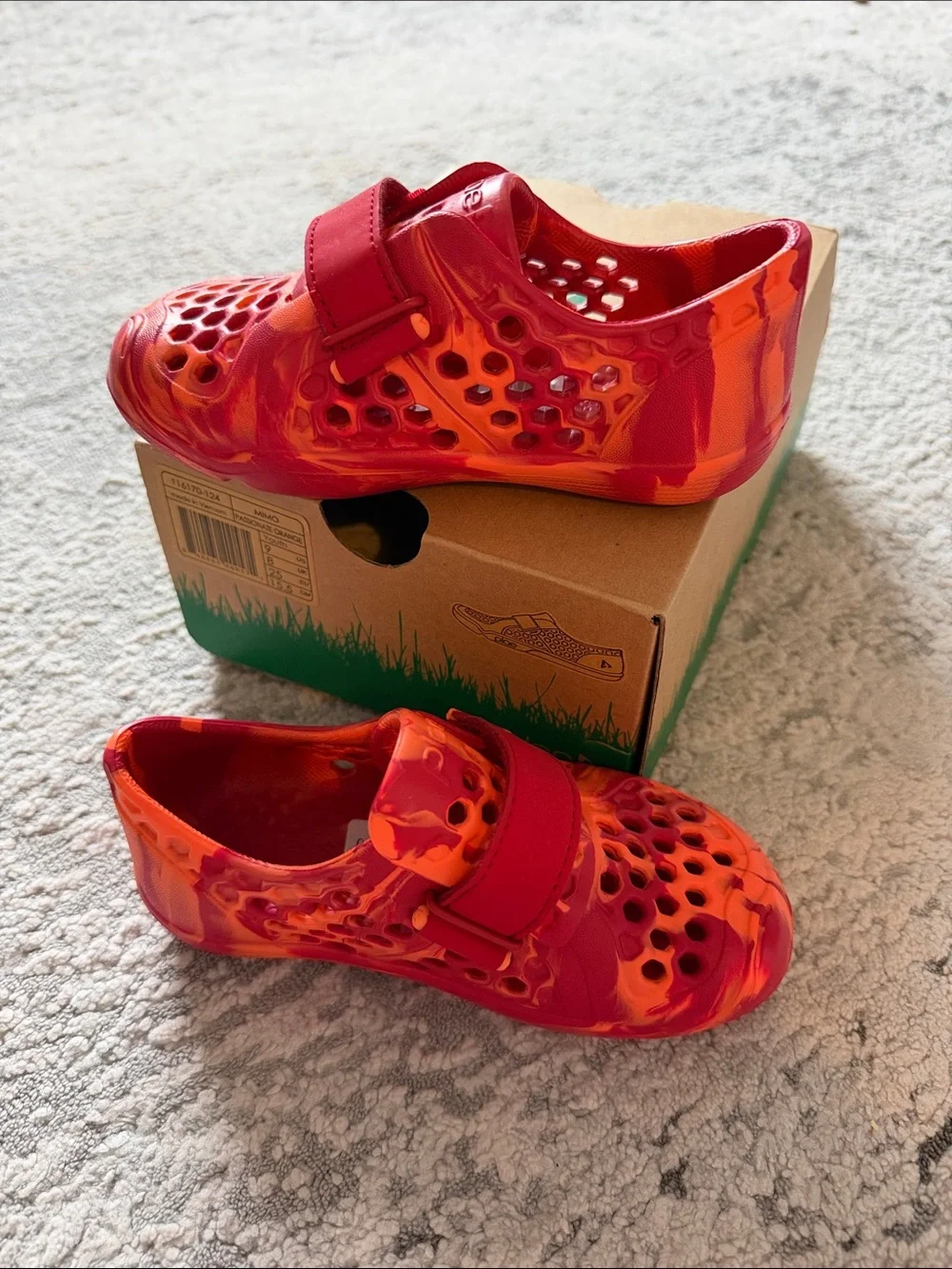PLAE Kids Red and Orange Water Shoes with Hook-and-Loop Strap size 8 and 9 US